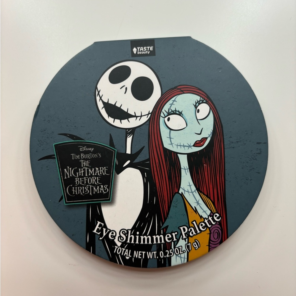 Nightmare before Christmas eyeshadow palette